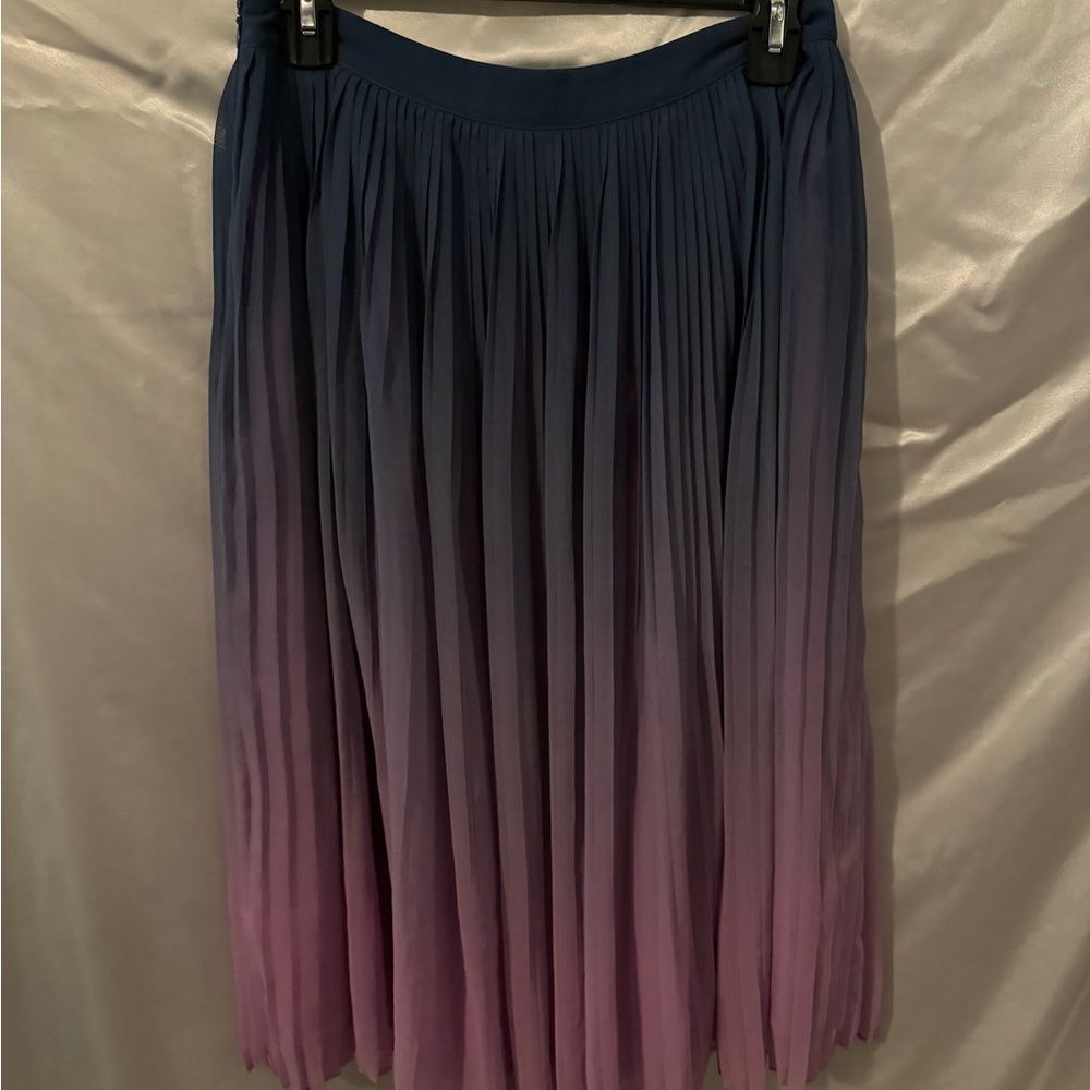 Beautiful hombre Halston chiffon skirt